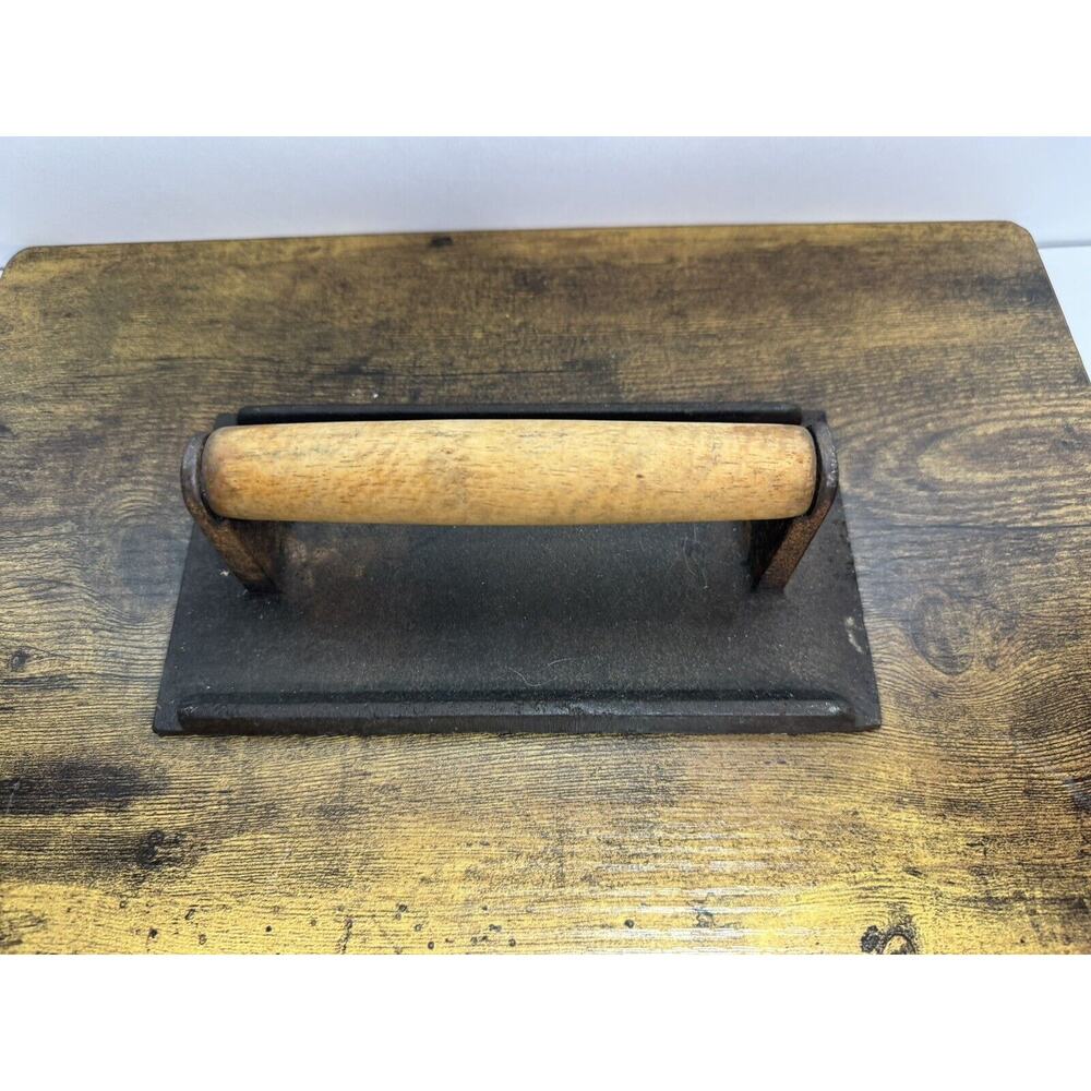 Cast Iron Grill Press for Steak, Burgers, Sandwiches, and Paninis